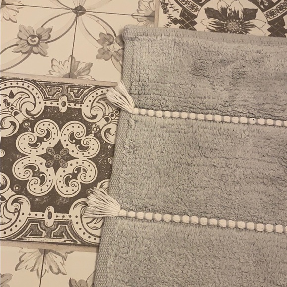 (2) Organic Tassel Stripe Bath Mats From West Elm - Picture 12 of 12